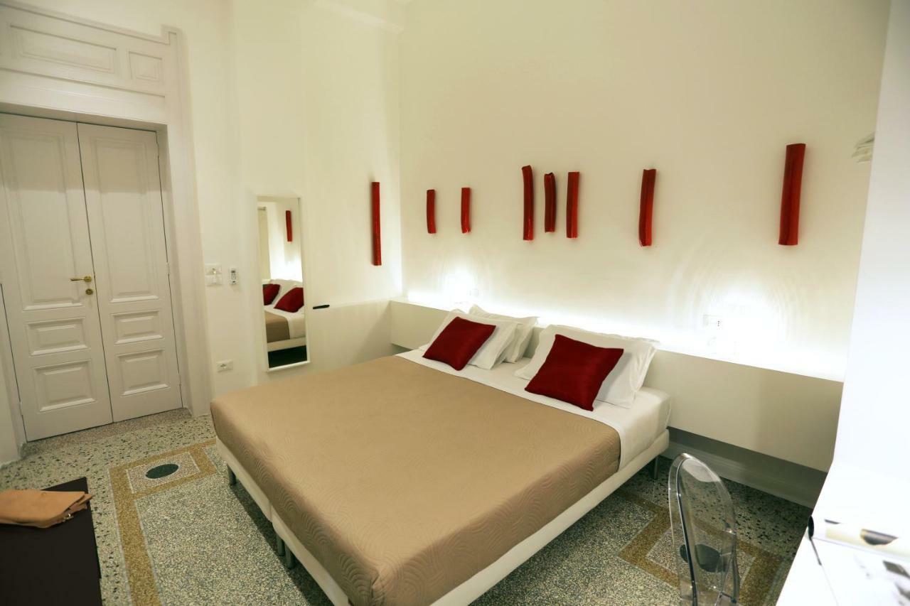 Re Ruggero Rooms Reggio di Calabria Kültér fotó