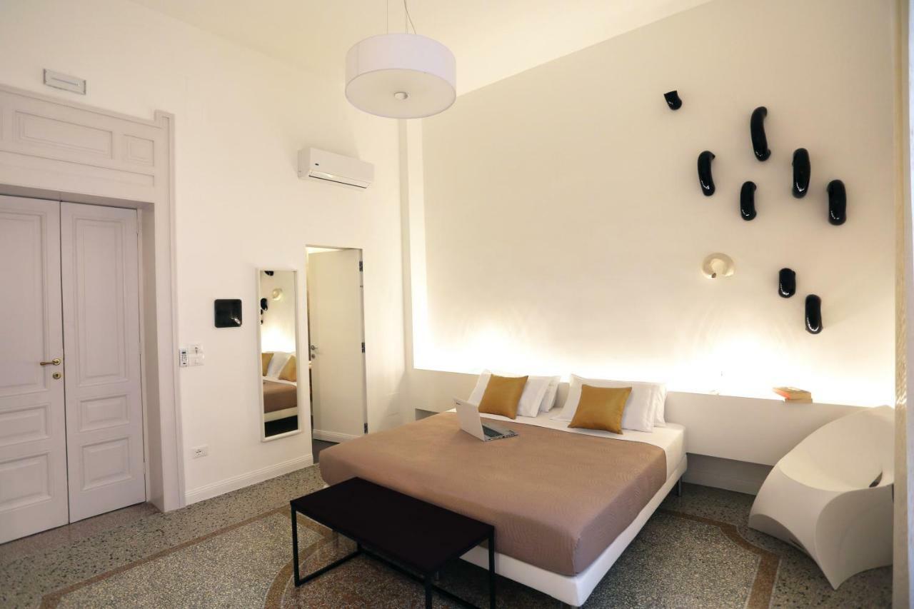 Re Ruggero Rooms Reggio di Calabria Kültér fotó